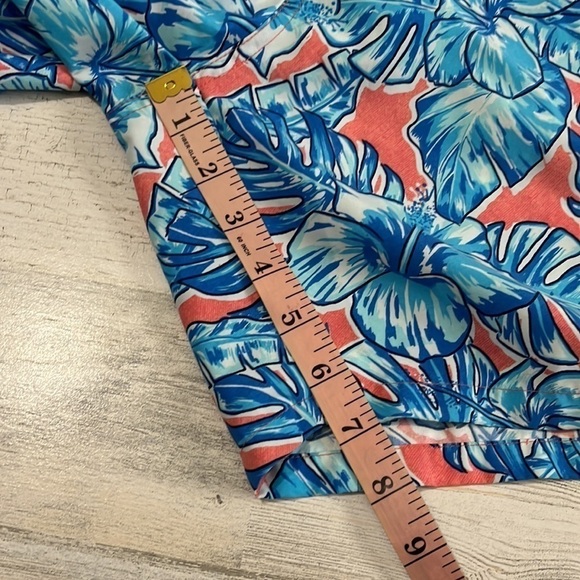 Vineyard Vines Swim Trunks Size L - Picture 7 of 8